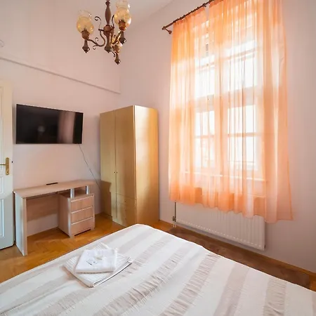 Tomka Apartman Szeged Exterior photo