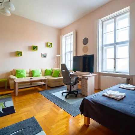 Tomka Apartman Szeged Exterior photo